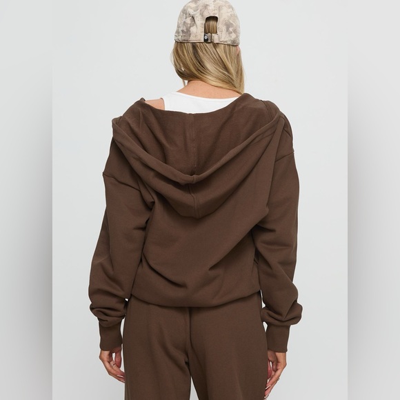 Princess Polly All Day Oversized Hoodie Chocolate, Size 6 NWT - Picture 2 of 9